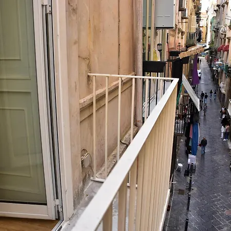 Centro Storico 3* نابولي